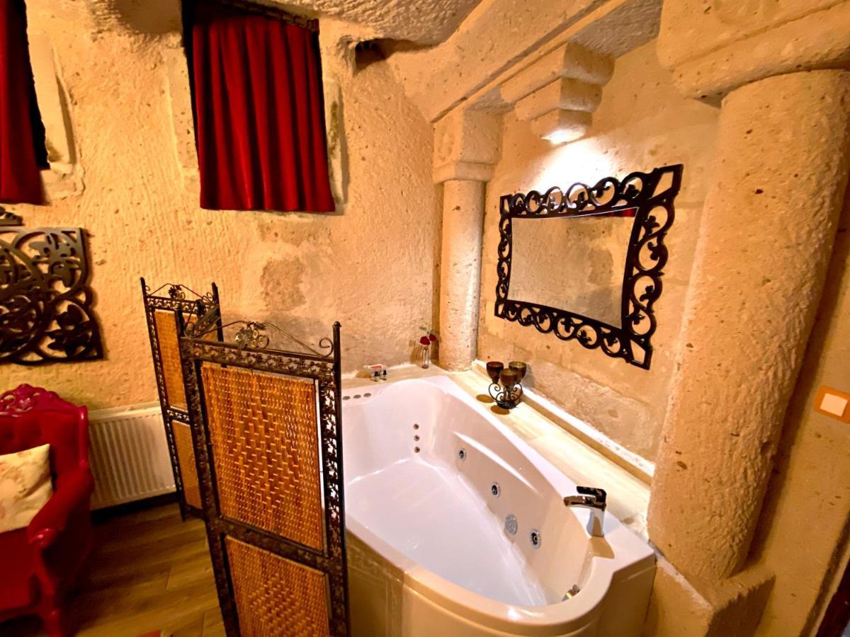 Mimi Cappadocia Luxury Cave Hotel Uçhisar Exterior photo