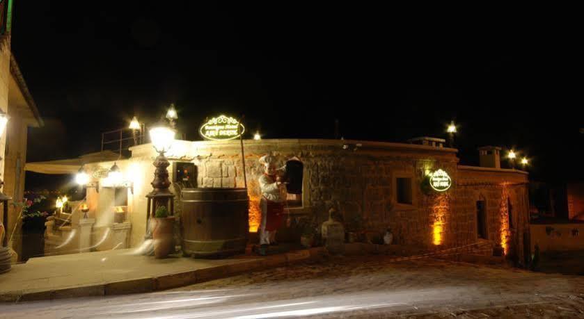 Mimi Cappadocia Luxury Cave Hotel Uçhisar Exterior photo