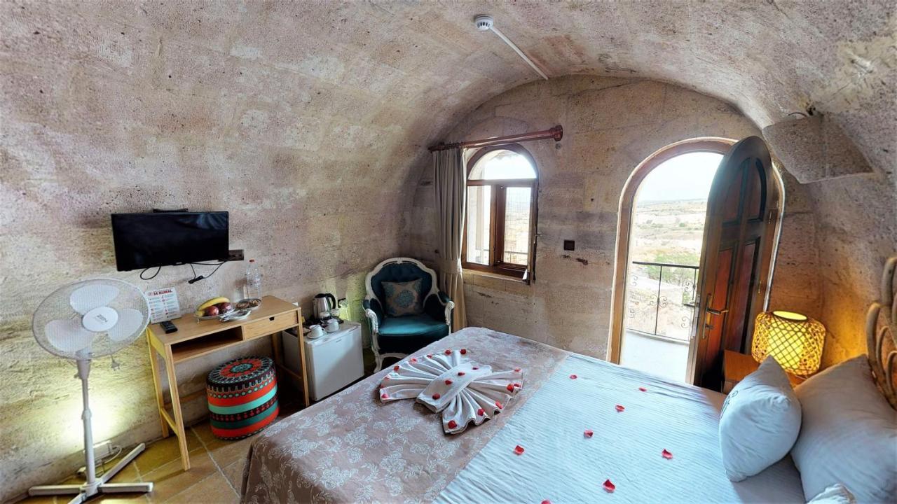 Mimi Cappadocia Luxury Cave Hotel Uçhisar Exterior photo