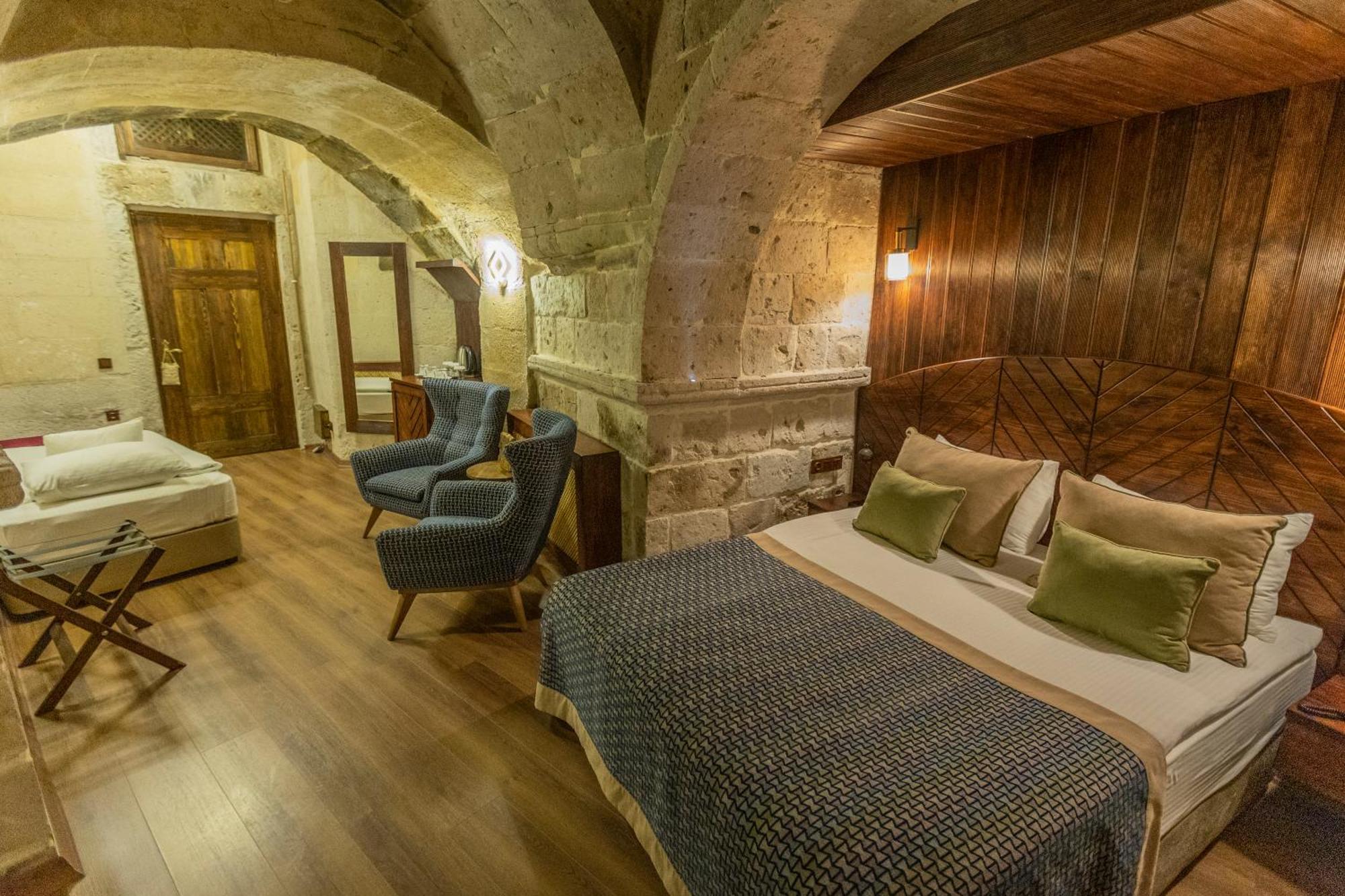 Mimi Cappadocia Luxury Cave Hotel Uçhisar Exterior photo
