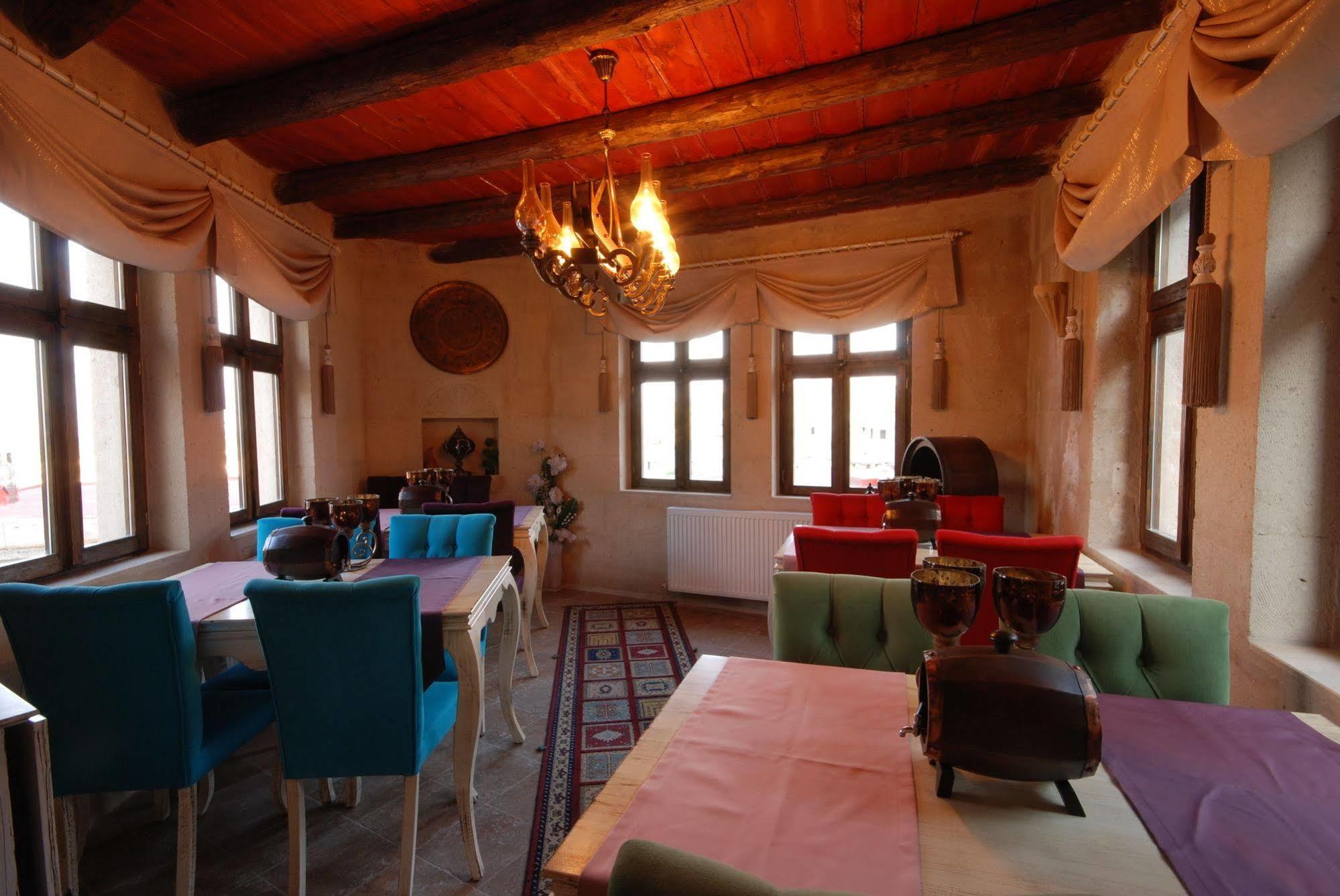 Mimi Cappadocia Luxury Cave Hotel Uçhisar Exterior photo