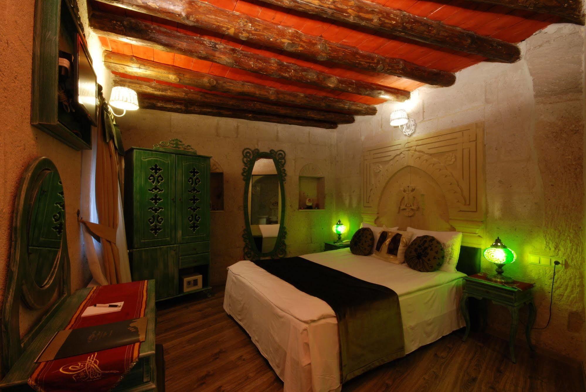 Mimi Cappadocia Luxury Cave Hotel Uçhisar Exterior photo