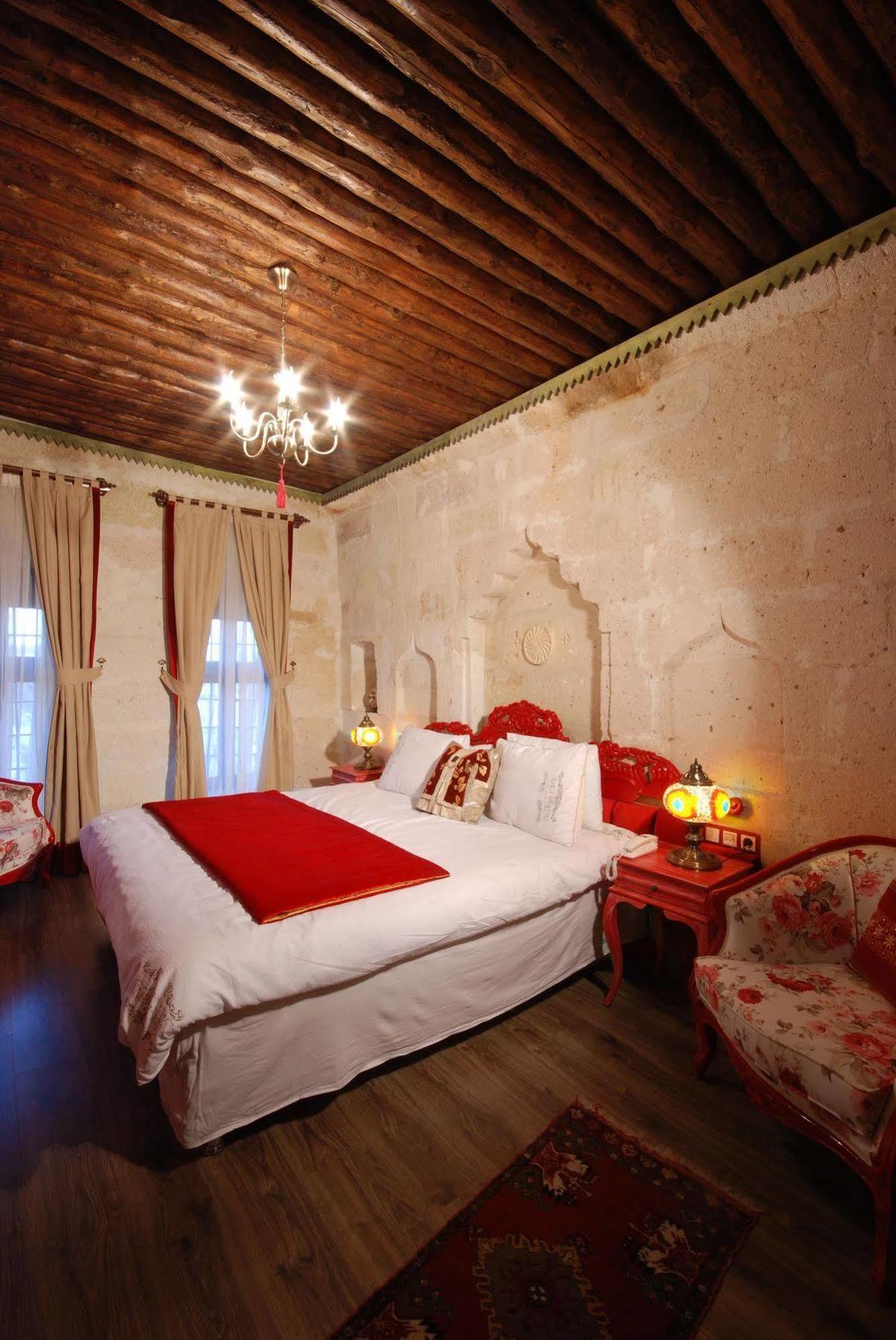 Mimi Cappadocia Luxury Cave Hotel Uçhisar Exterior photo